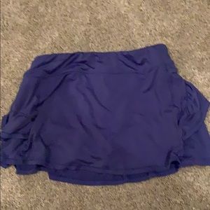 Woman’s ruffled skort